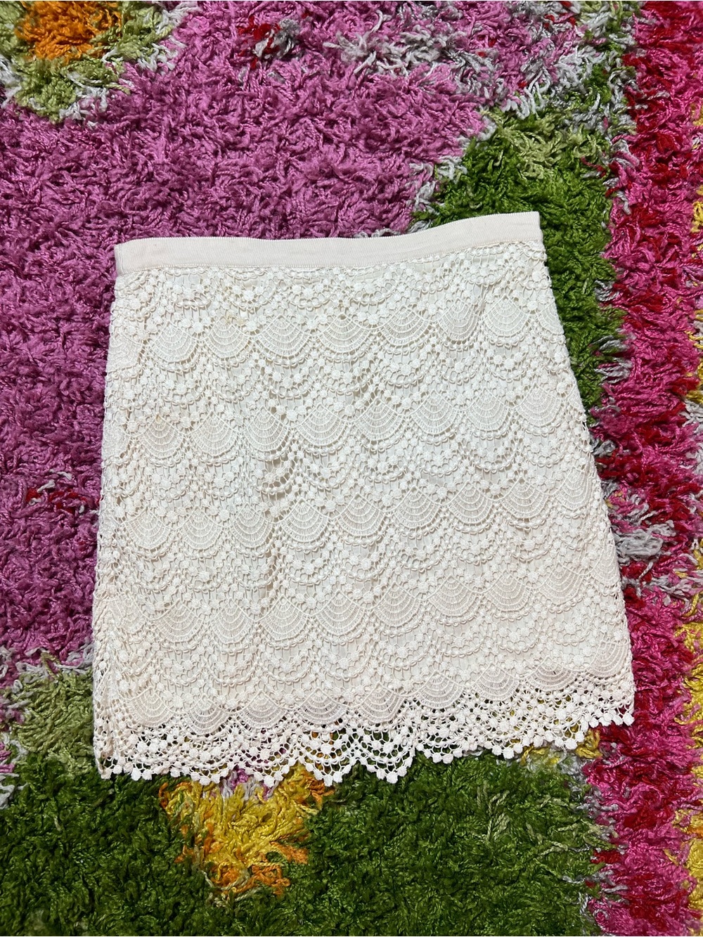 Club Monaco White Lace Mini Skirt